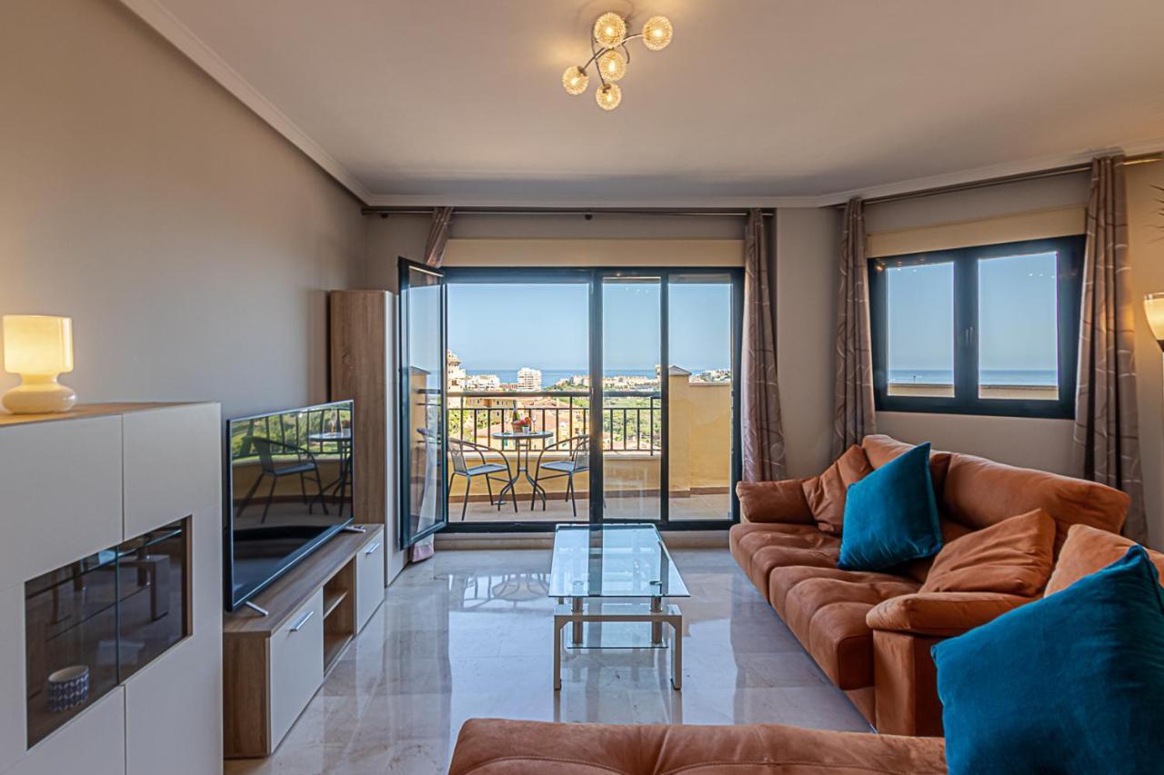 בנאלמדנה 797 Holiday Rentals - Moderno Piso Para 5 Con Hermosas Vistas מראה חיצוני תמונה