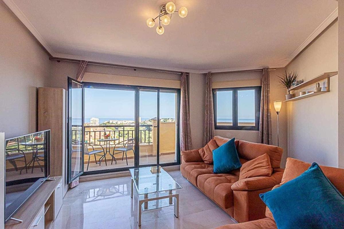 בנאלמדנה 797 Holiday Rentals - Moderno Piso Para 5 Con Hermosas Vistas מראה חיצוני תמונה