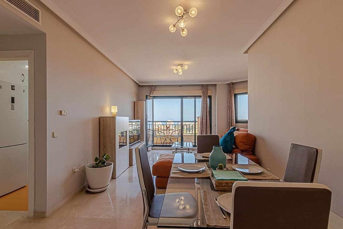 בנאלמדנה 797 Holiday Rentals - Moderno Piso Para 5 Con Hermosas Vistas מראה חיצוני תמונה