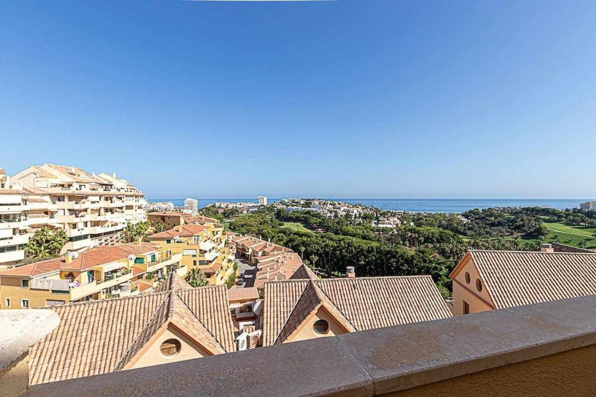 בנאלמדנה 797 Holiday Rentals - Moderno Piso Para 5 Con Hermosas Vistas מראה חיצוני תמונה