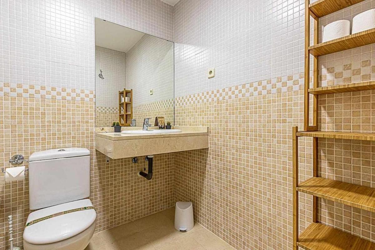 בנאלמדנה 797 Holiday Rentals - Moderno Piso Para 5 Con Hermosas Vistas מראה חיצוני תמונה
